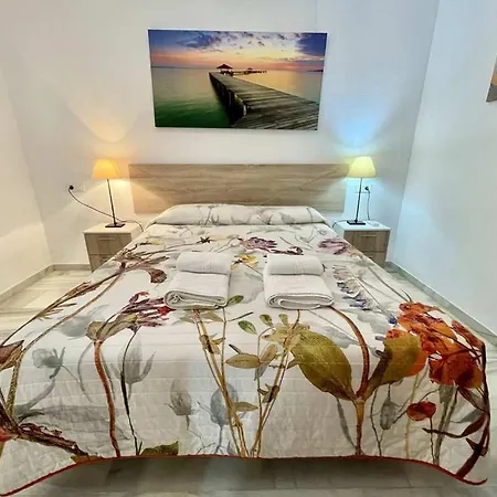 Carabeo - Prime Location & Pool - Lual Nerja