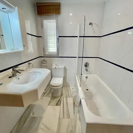 Carabeo - Prime Location & Pool - Lual * Nerja